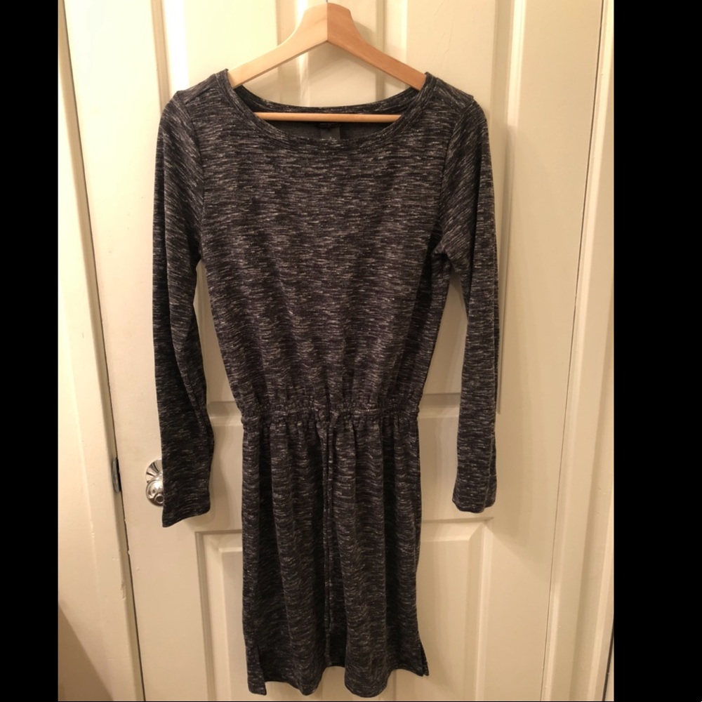 Ann Taylor cinched fitted grey long sleeve dress